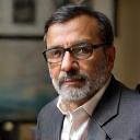 Photo of Suresh Deshpande, a visual artist.